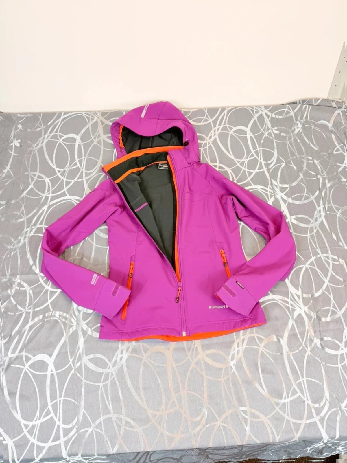 Icepeak softshellová bunda, velikost 34 — second hand, velmi dobrý