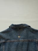 Guess riflová bunda, velikost L — second hand, velmi dobrý — detail 4