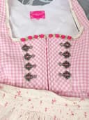 Krüger Madl Krüger bavorské šaty / dirndl / kroj, velikost 34 — second hand, velmi dobrý — detail 4