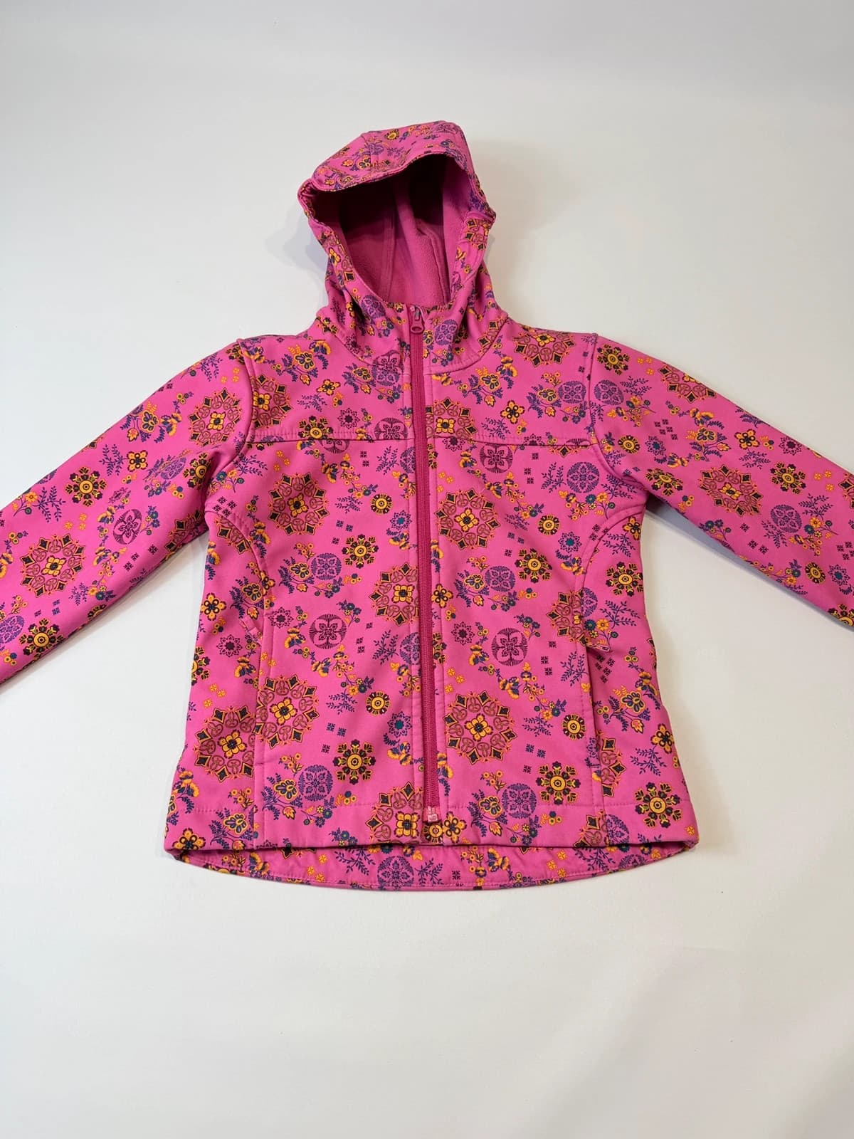 C&A softshellová bunda, velikost 122 — second hand, velmi dobrý