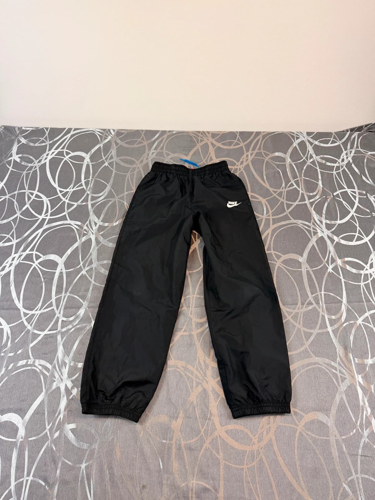 Nike kalhoty, velikost 116 — second hand, dobrý