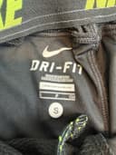 Kraťasy Nike dri-fit, velikost S — second hand, velmi dobrý — detail 3