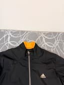 Adidas bunda, velikost L — second hand, velmi dobrý — detail 2