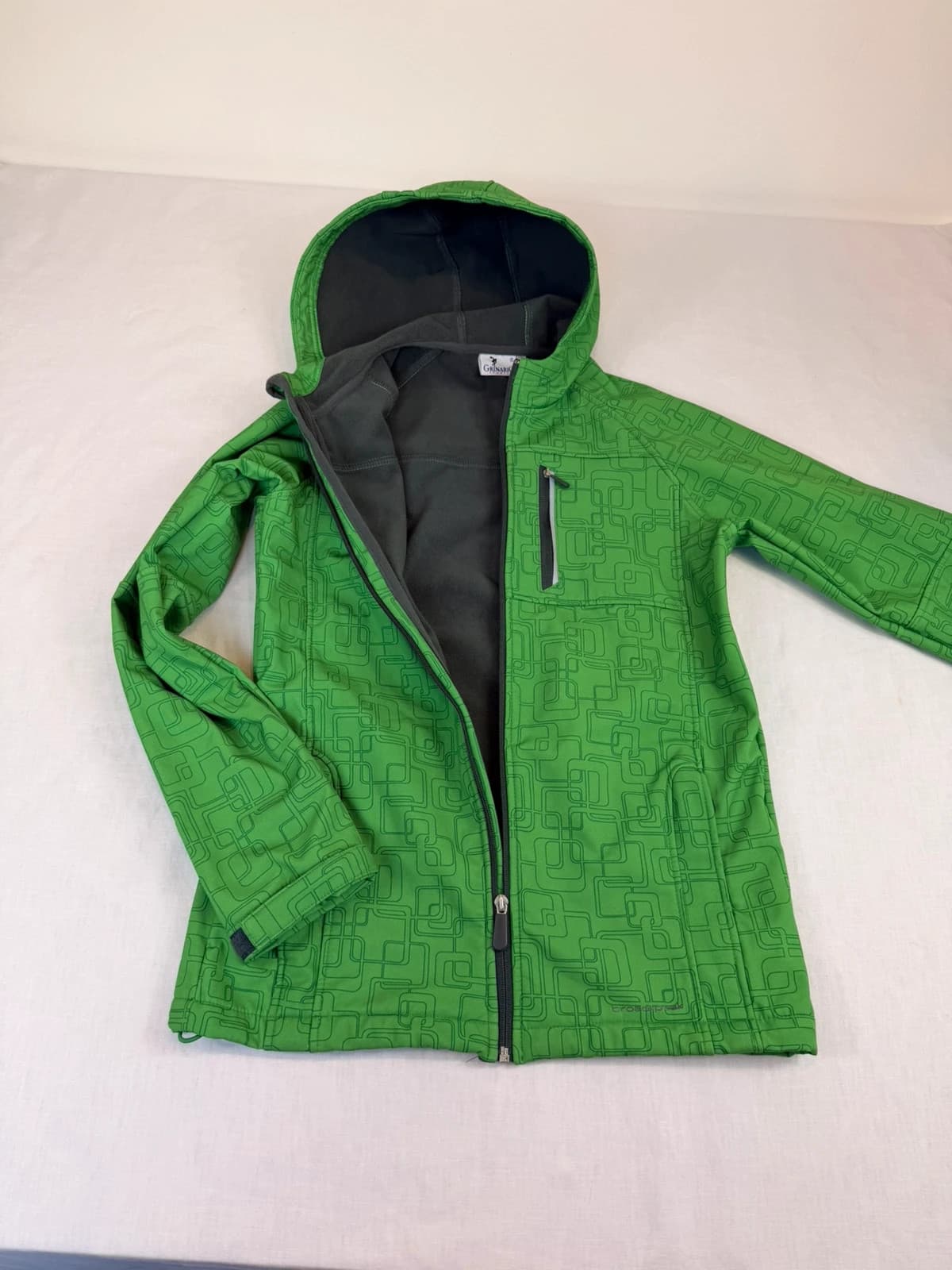 Grinario Sports softshellová bunda, velikost 176 — second hand, velmi dobrý