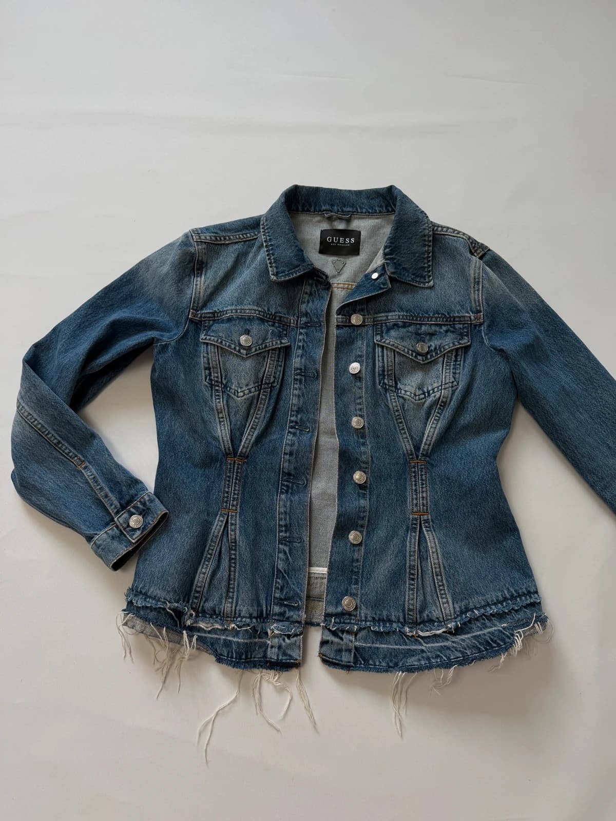 Guess riflová bunda, velikost L — second hand, velmi dobrý