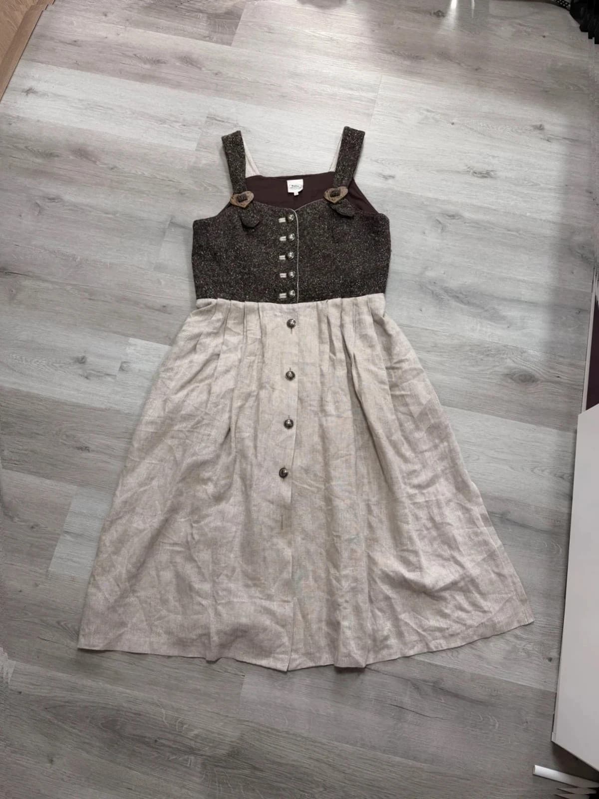 daller landmode Krásne lněné bavorské šaty, velikost 46 — second hand, velmi dobrý