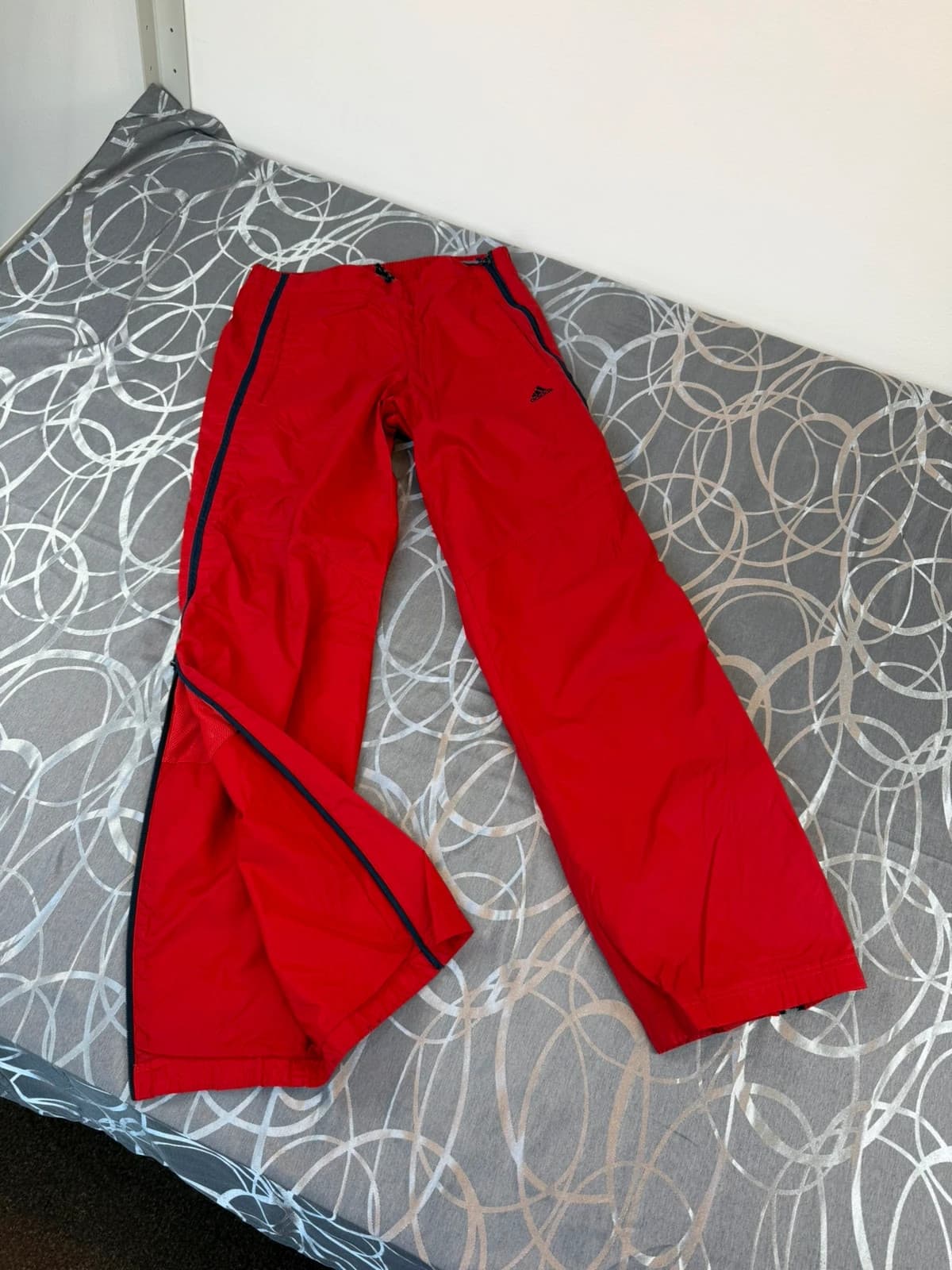 Adidas kalhoty, velikost 36 — second hand, velmi dobrý