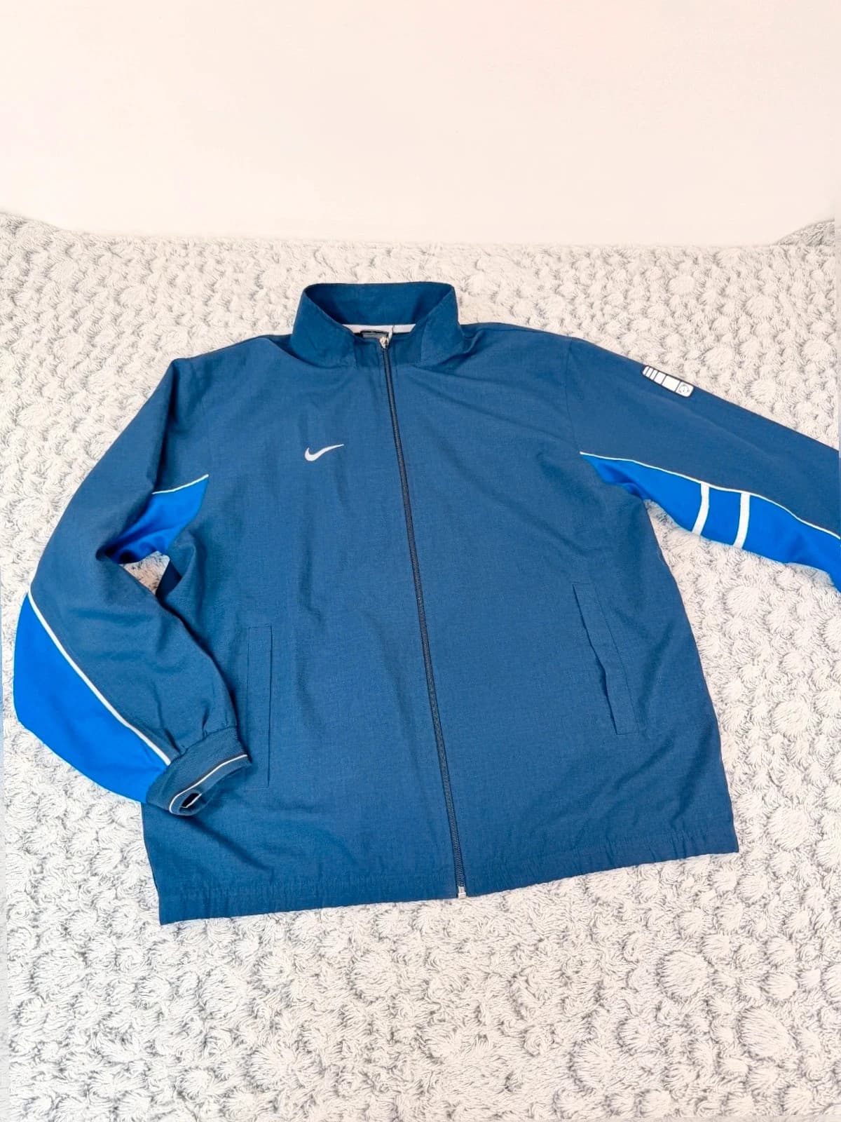 Nike bunda, velikost XL — second hand, velmi dobrý