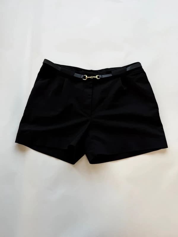 Kraťasy H&M, velikost 38 — second hand, velmi dobrý