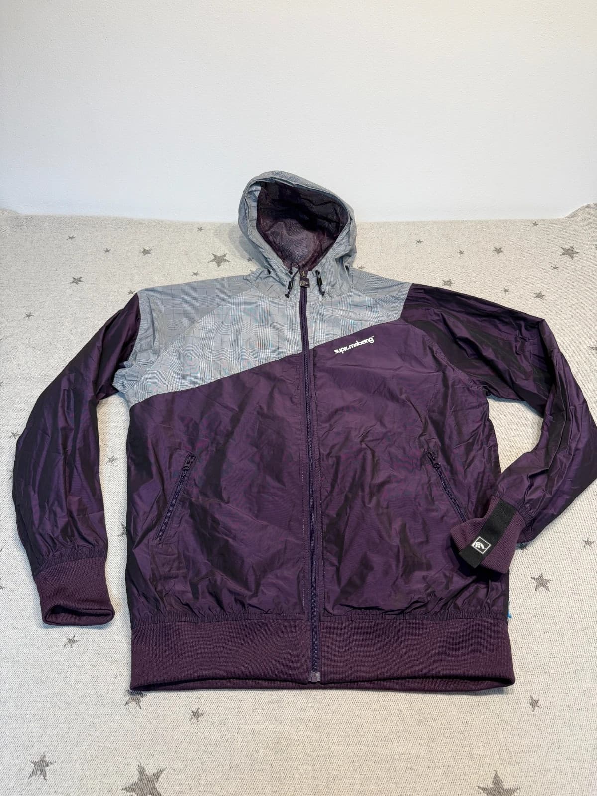 Supremebeng bunda, velikost XL — second hand, velmi dobrý