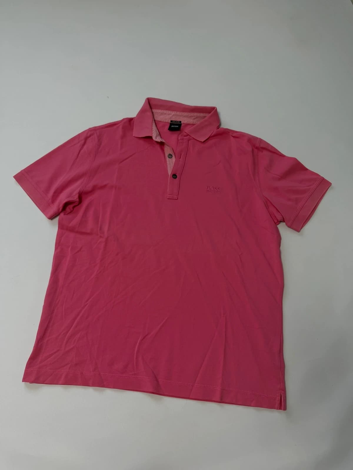 Hugo Boss triko, velikost L — second hand, velmi dobrý