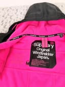 Superdry softshellová bunda, velikost M — second hand, velmi dobrý — detail 2
