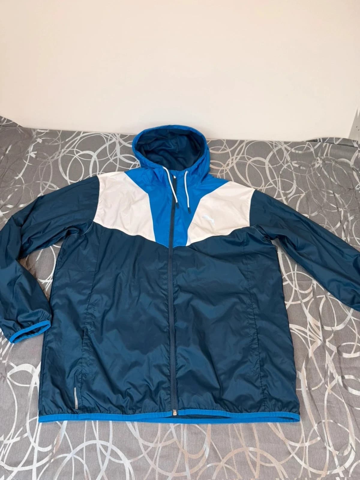 Puma bunda, velikost XXL — second hand, velmi dobrý