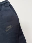 Nike tepláky, velikost S — second hand, velmi dobrý — detail 2