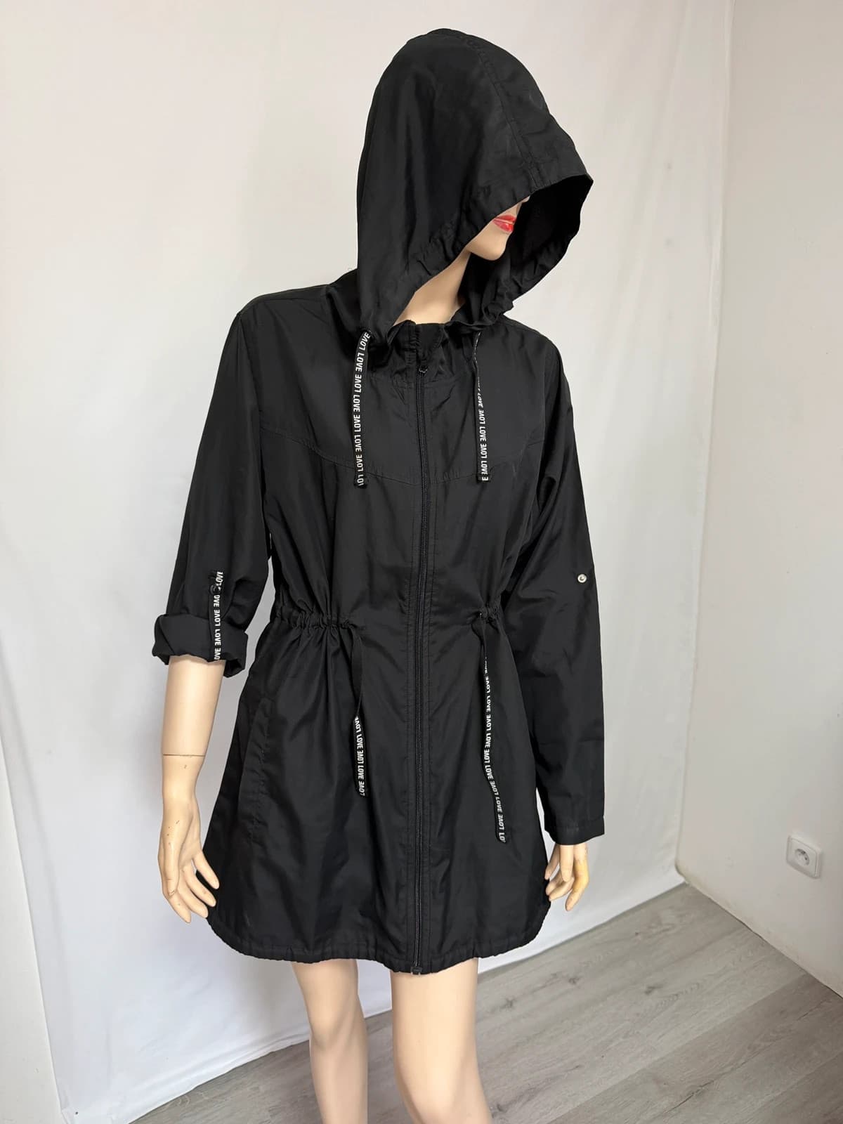 Colloseum parka, velikost L — second hand, velmi dobrý