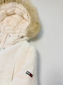 Tommy Hilfiger péřový kabát, velikost M — second hand, velmi dobrý — detail 2