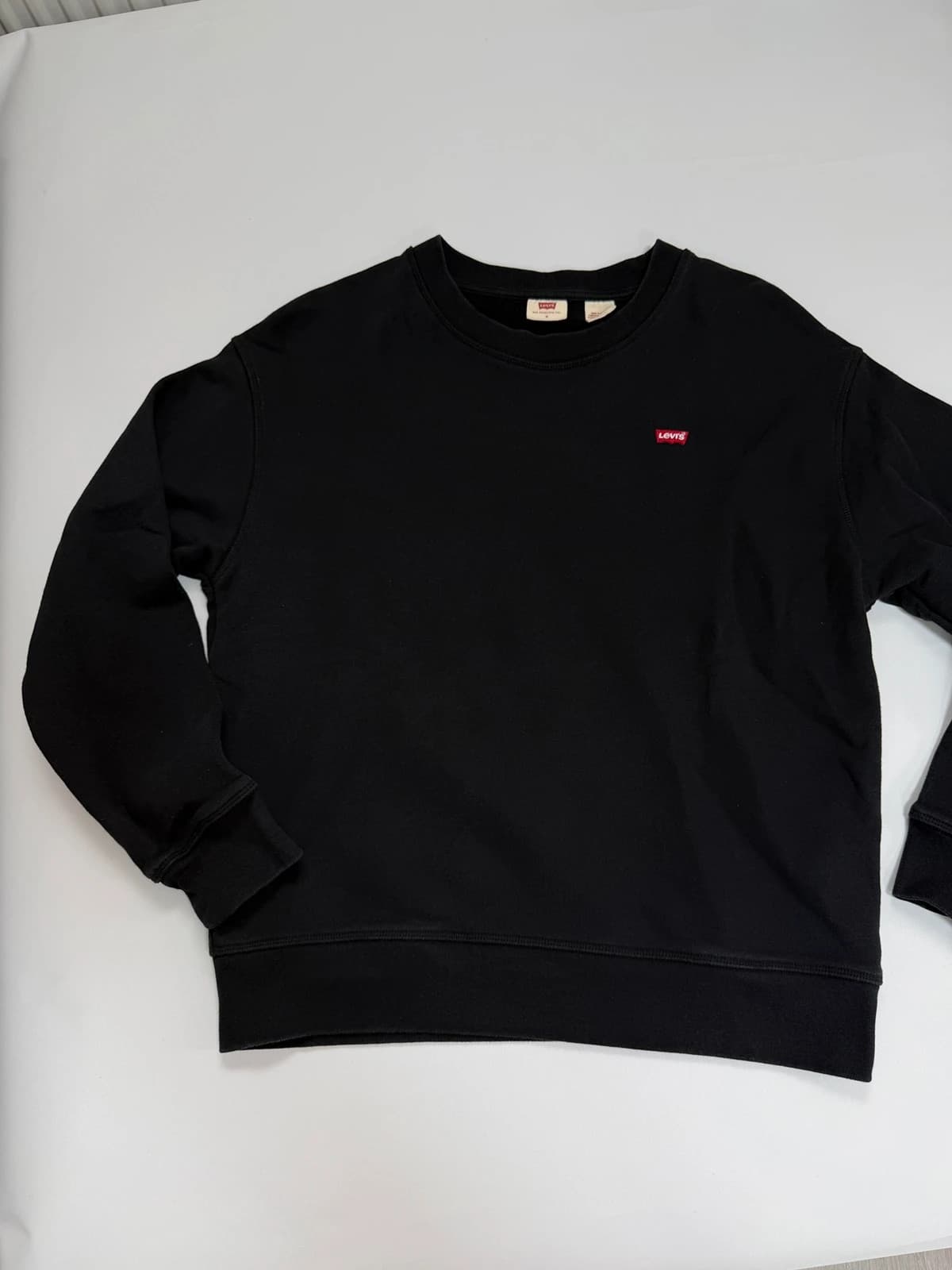 Levis mikina, velikost M — second hand, velmi dobrý