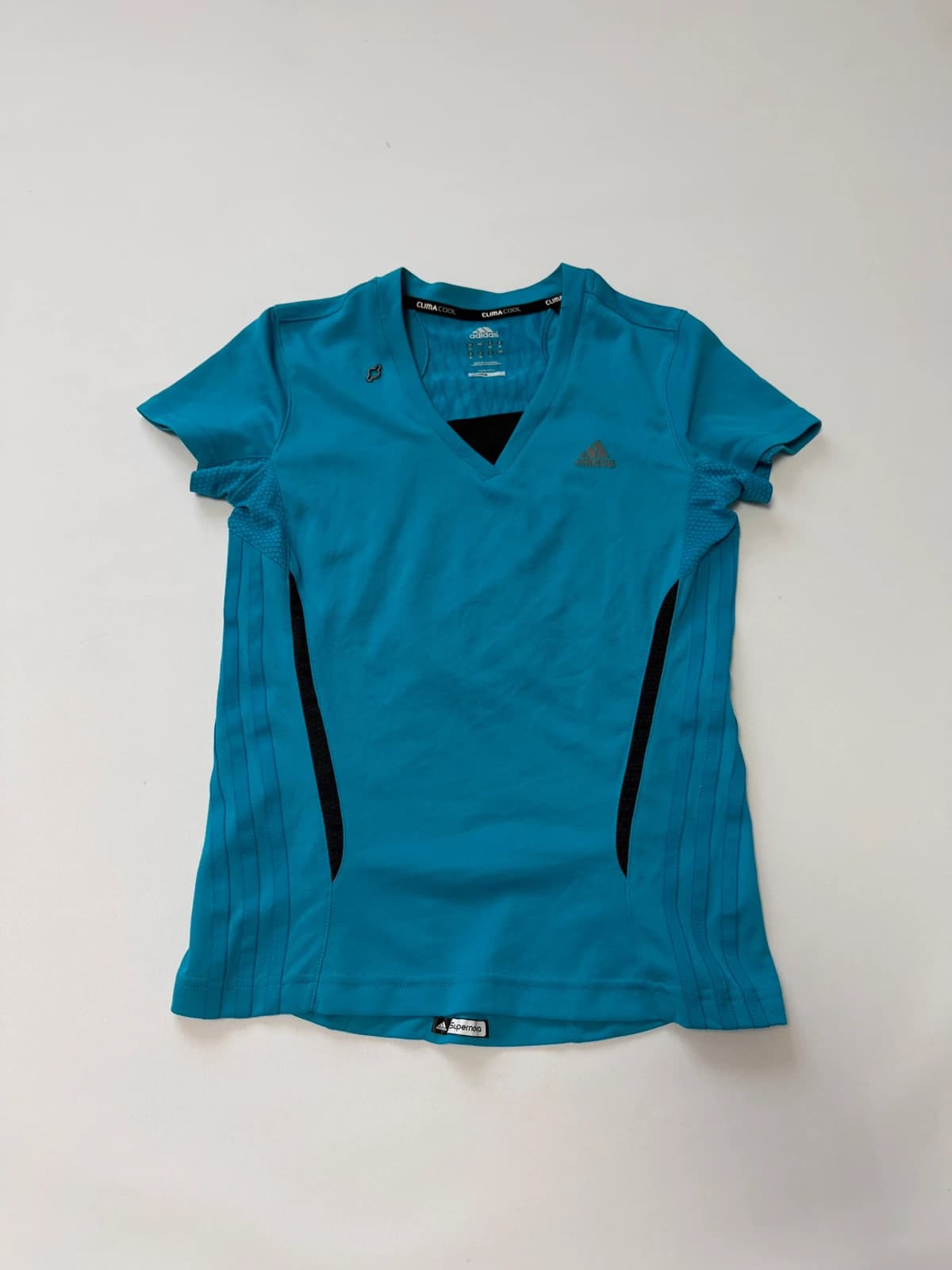 Adidas triko běžecké, velikost M — second hand, velmi dobrý