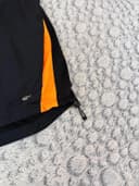 Adidas vesta, velikost M — second hand, velmi dobrý — detail 2