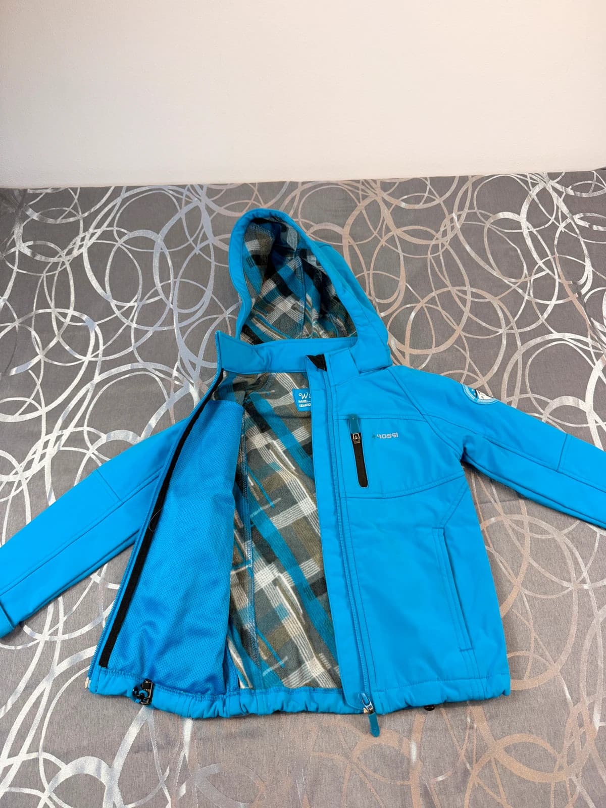 Rossi softshellová bunda, velikost 110 — second hand, velmi dobrý
