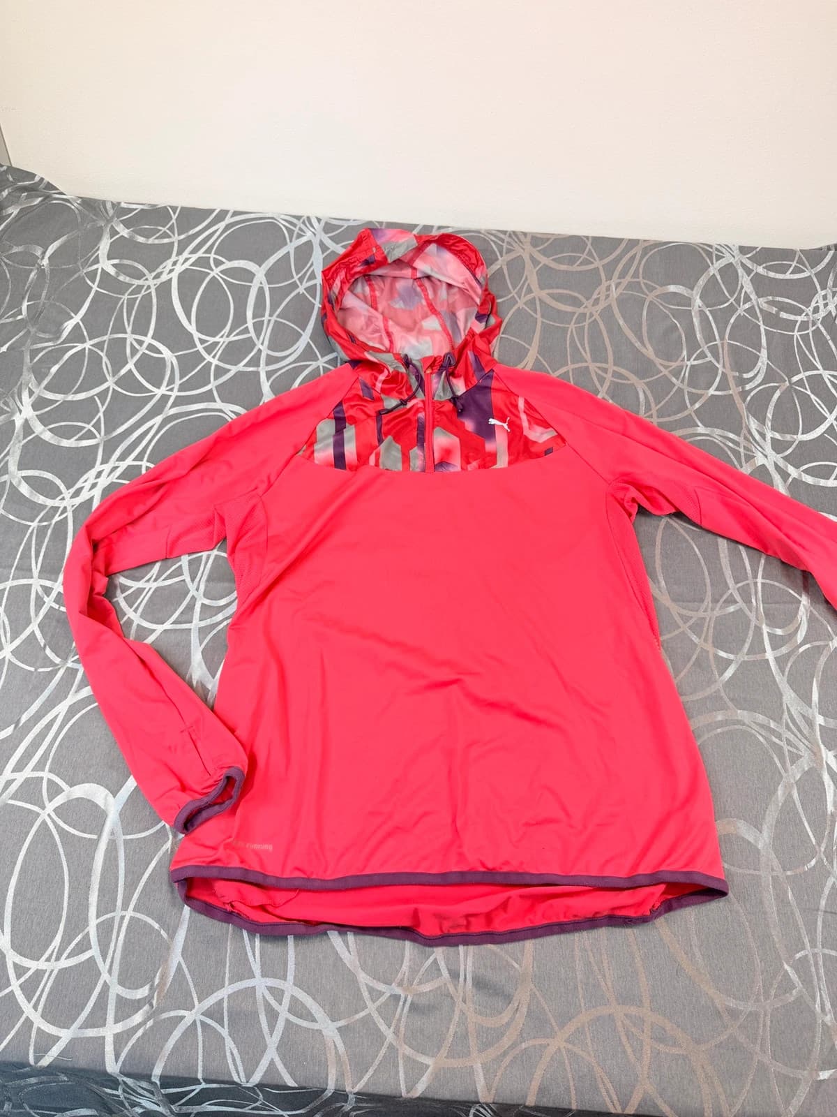 Puma běžecká mikina, velikost L — second hand, velmi dobrý