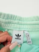 Kraťasy Adidas, velikost S — second hand, velmi dobrý — detail 2