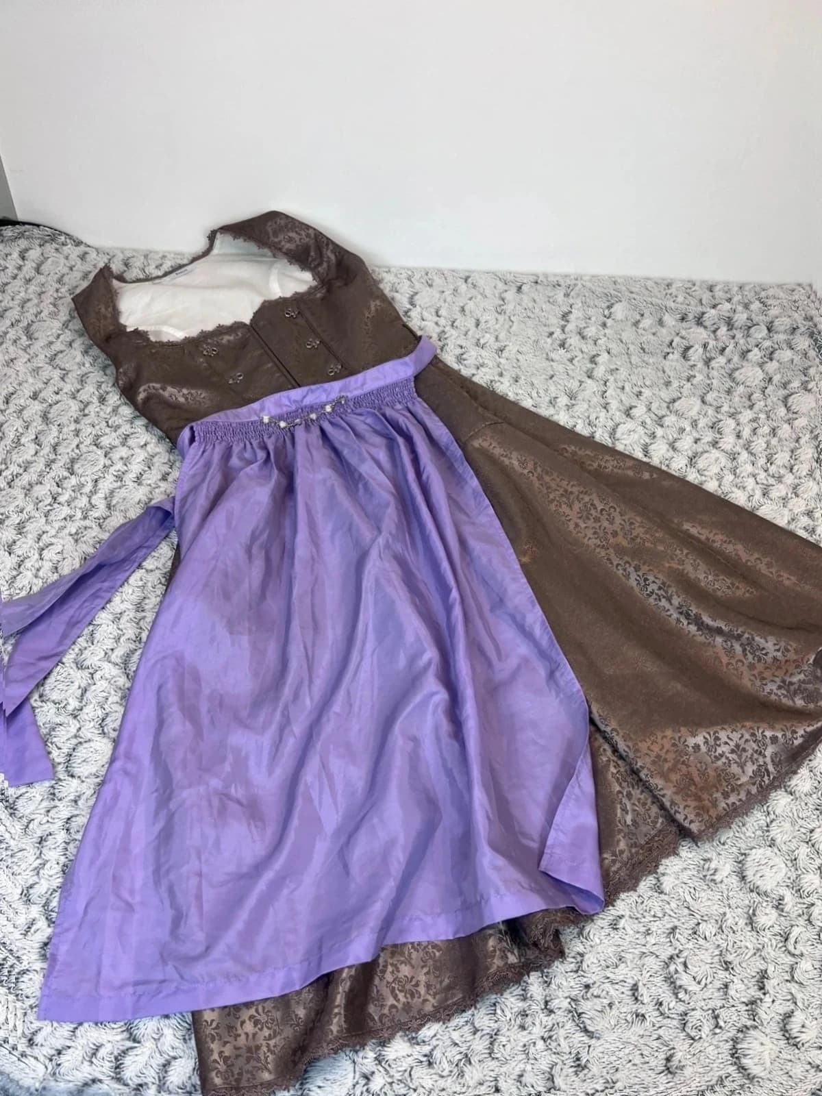 Bonprix bavorské šaty / dirindl / kroj, velikost 38 — second hand, velmi dobrý