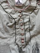 straber Bavorské šaty, velikost 34 — second hand, velmi dobrý — detail 4