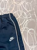 Nike tepláky, velikost M — second hand, velmi dobrý — detail 2