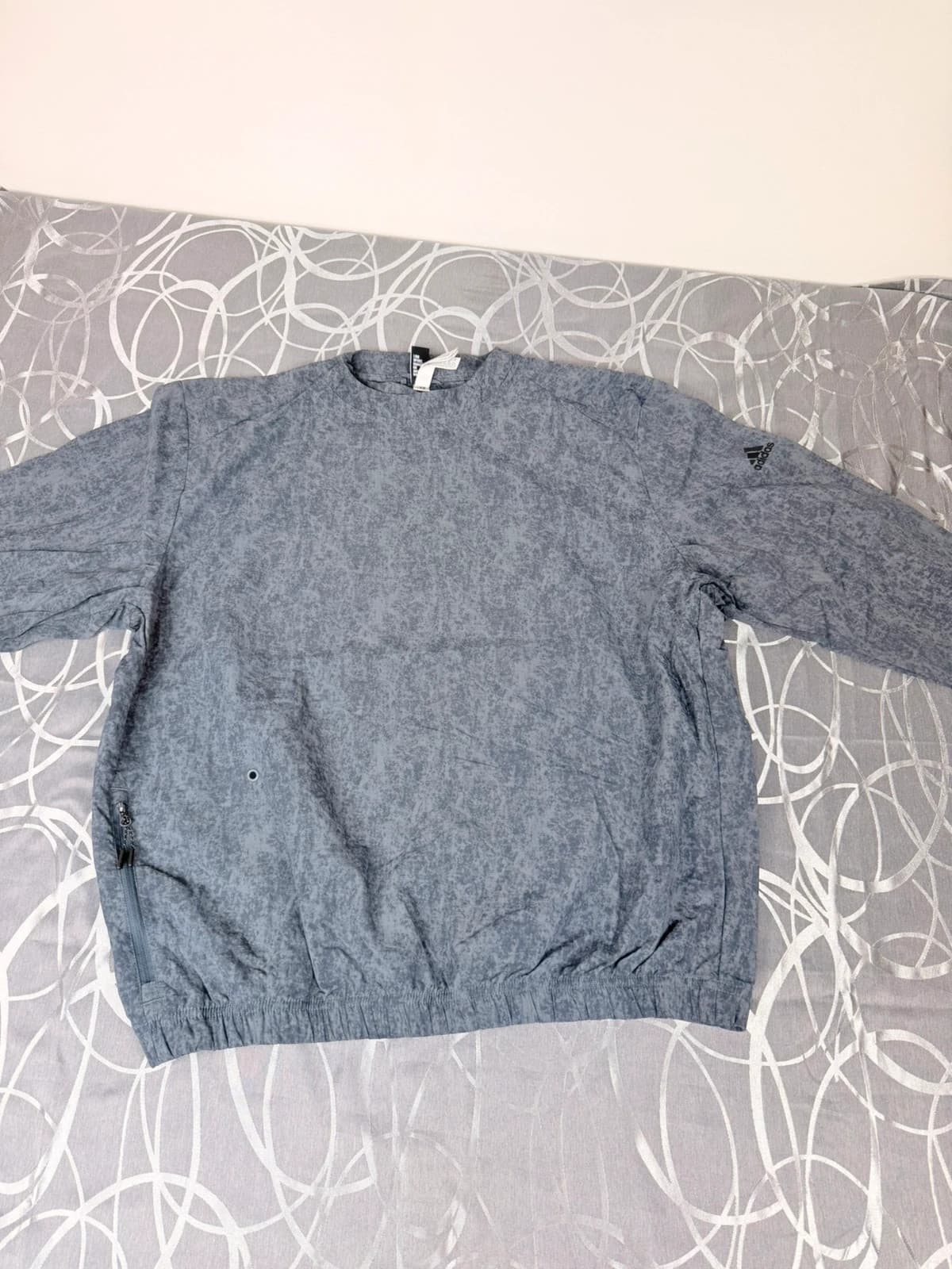 Adidas bunda, velikost L — second hand, velmi dobrý