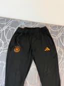 Adidas tepláky, velikost M — second hand, velmi dobrý — detail 3