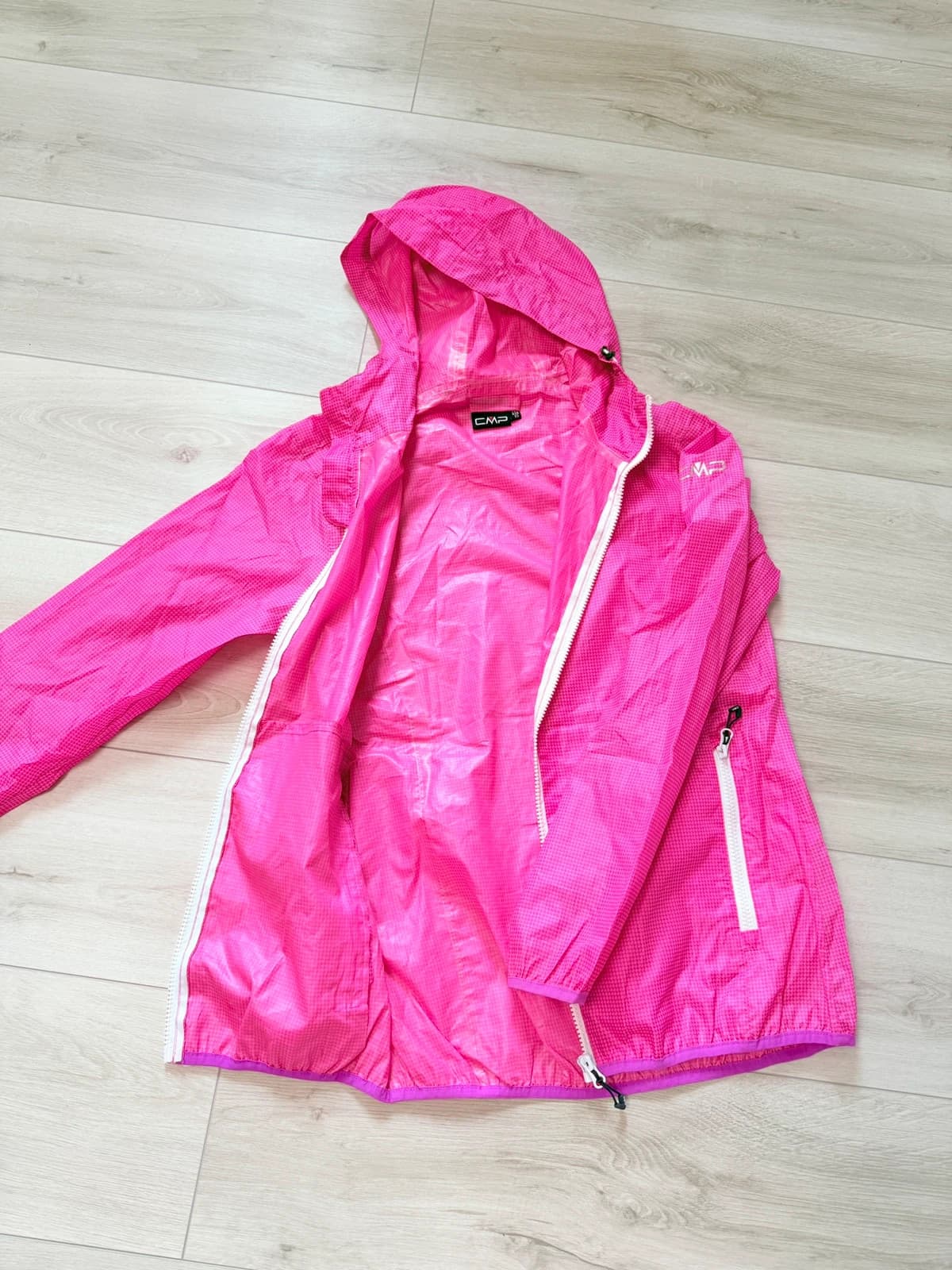 CMP nepromokavá bunda, velikost 36 — second hand, velmi dobrý