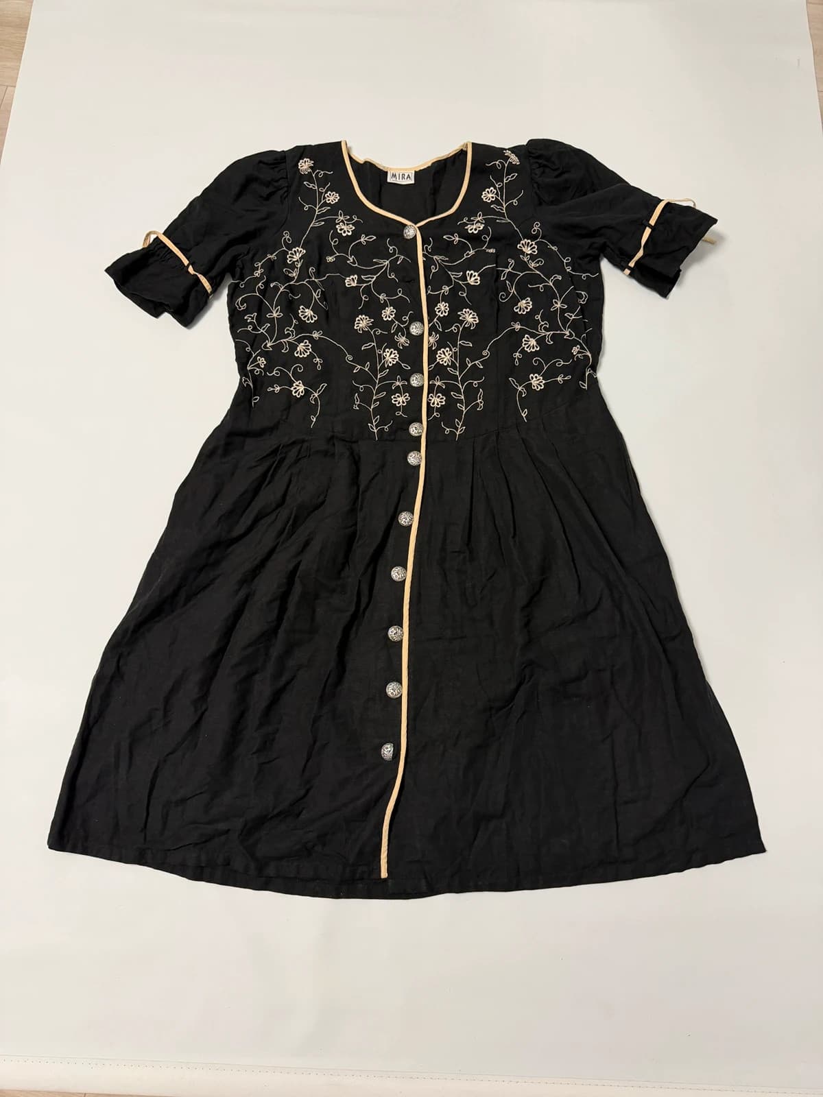 Maira bavorské šaty  / Dirndl / kroj, velikost 58 — second hand, velmi dobrý