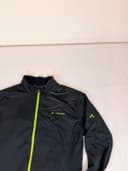 Vaude cyklistická softshellová bunda, velikost M — second hand, velmi dobrý — detail 2